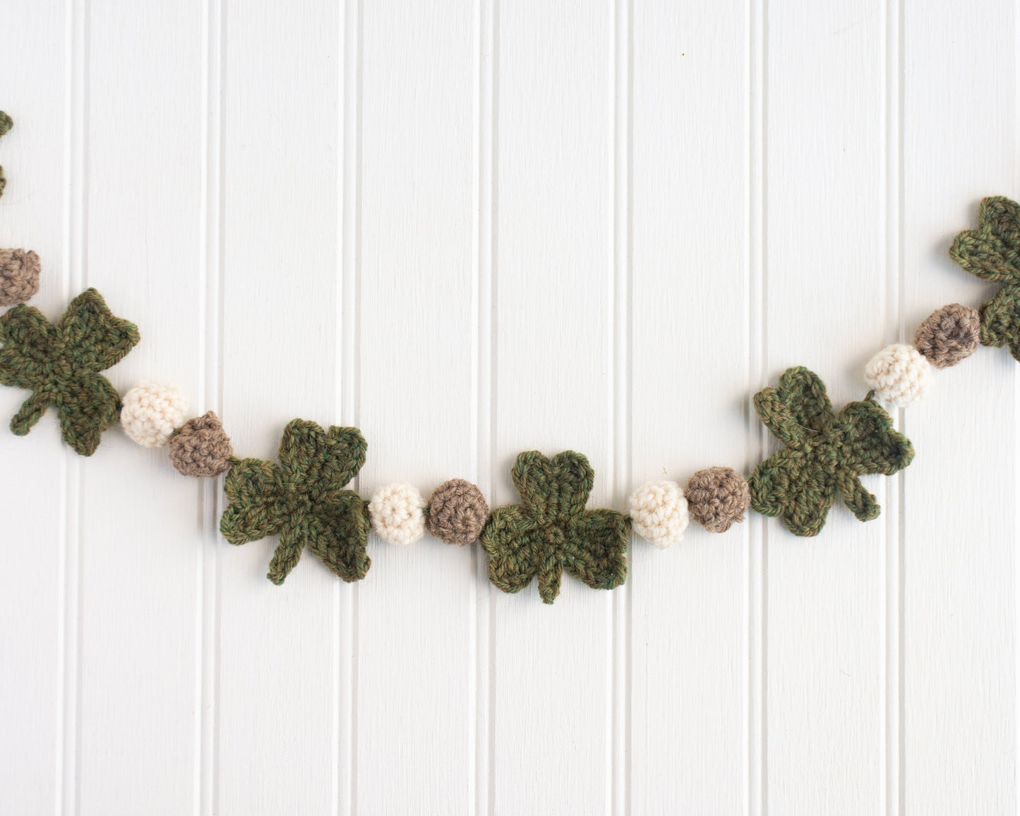 Clover Garland - Crochet Pattern