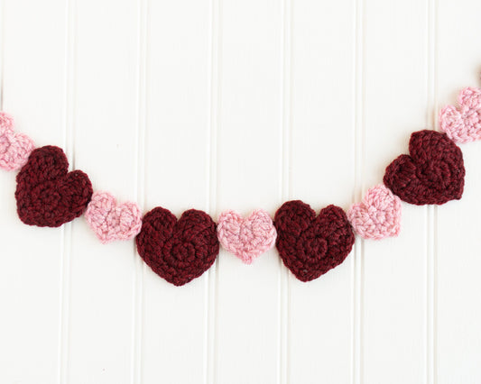 Heart Garland - Crochet Pattern